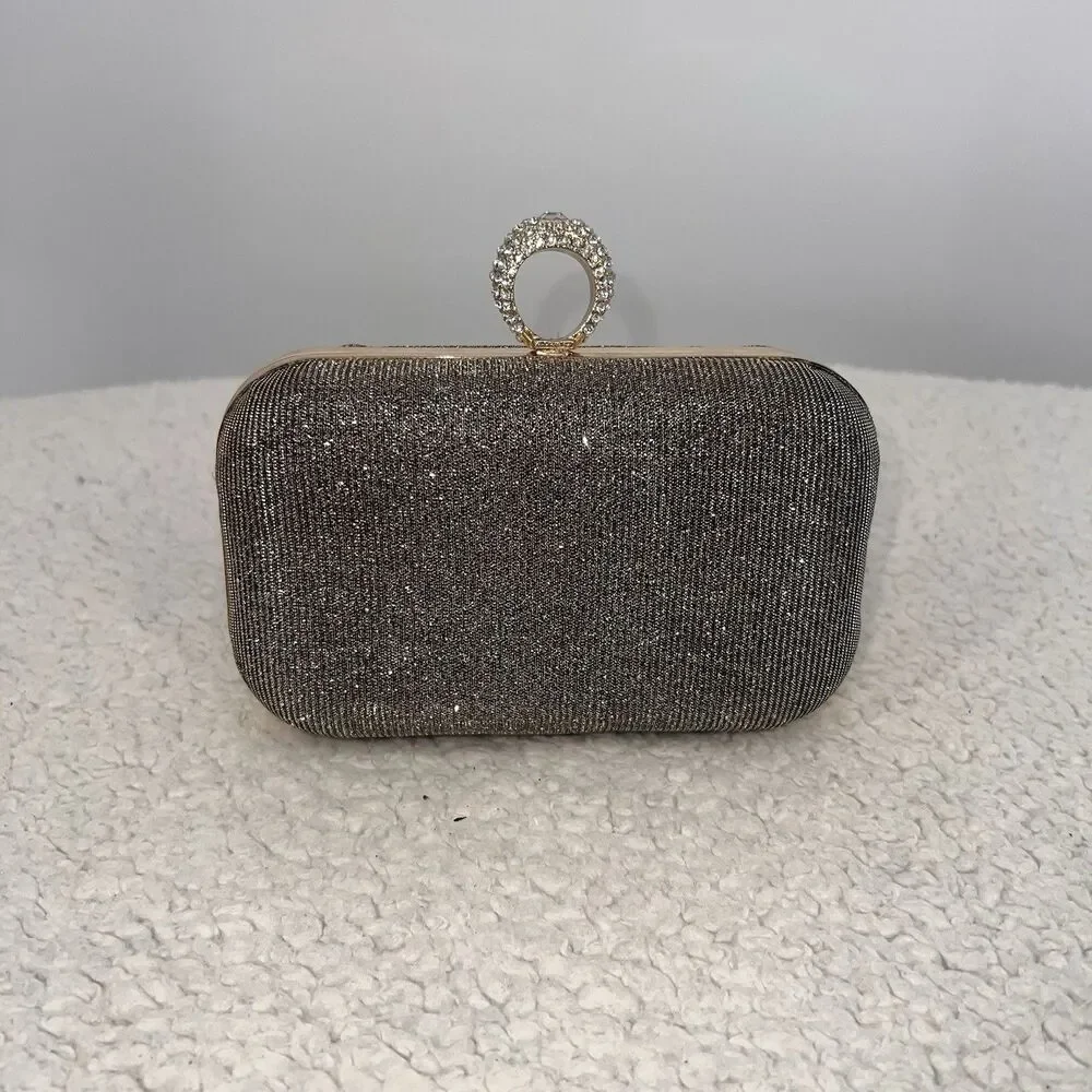 Clutch w/Rhinestone Ring Holder Silver NO STRAP Holiday/Bride Glam Party READ